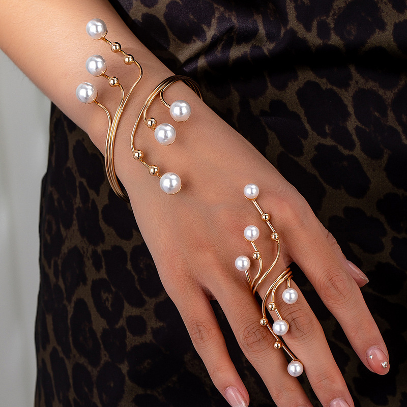 European and American Pearl Bracelets Wholesale, Natural Pearl Geometric Designs, Cross-Border Hot-Selling Items