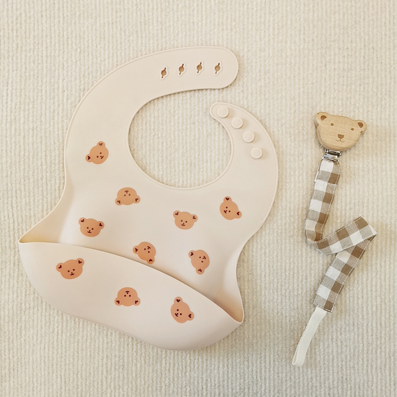 Lots of bear bibs (5).jpg