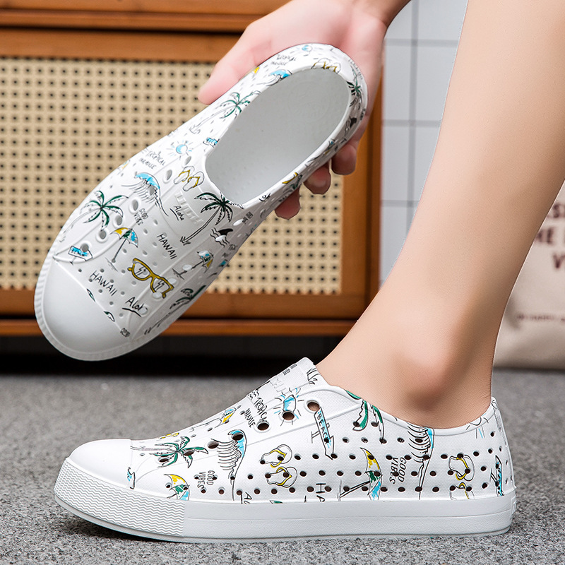 New Luchi Croc Shoes Casual Couple Style Beach Vacation Wading Sandals Baotou Soft Sole Outer Shoes