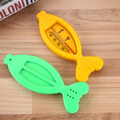 Fish-shaped plastic baby bath thermometer, baby swimming thermometer, water thermometer range 0-45 degrees Celsius