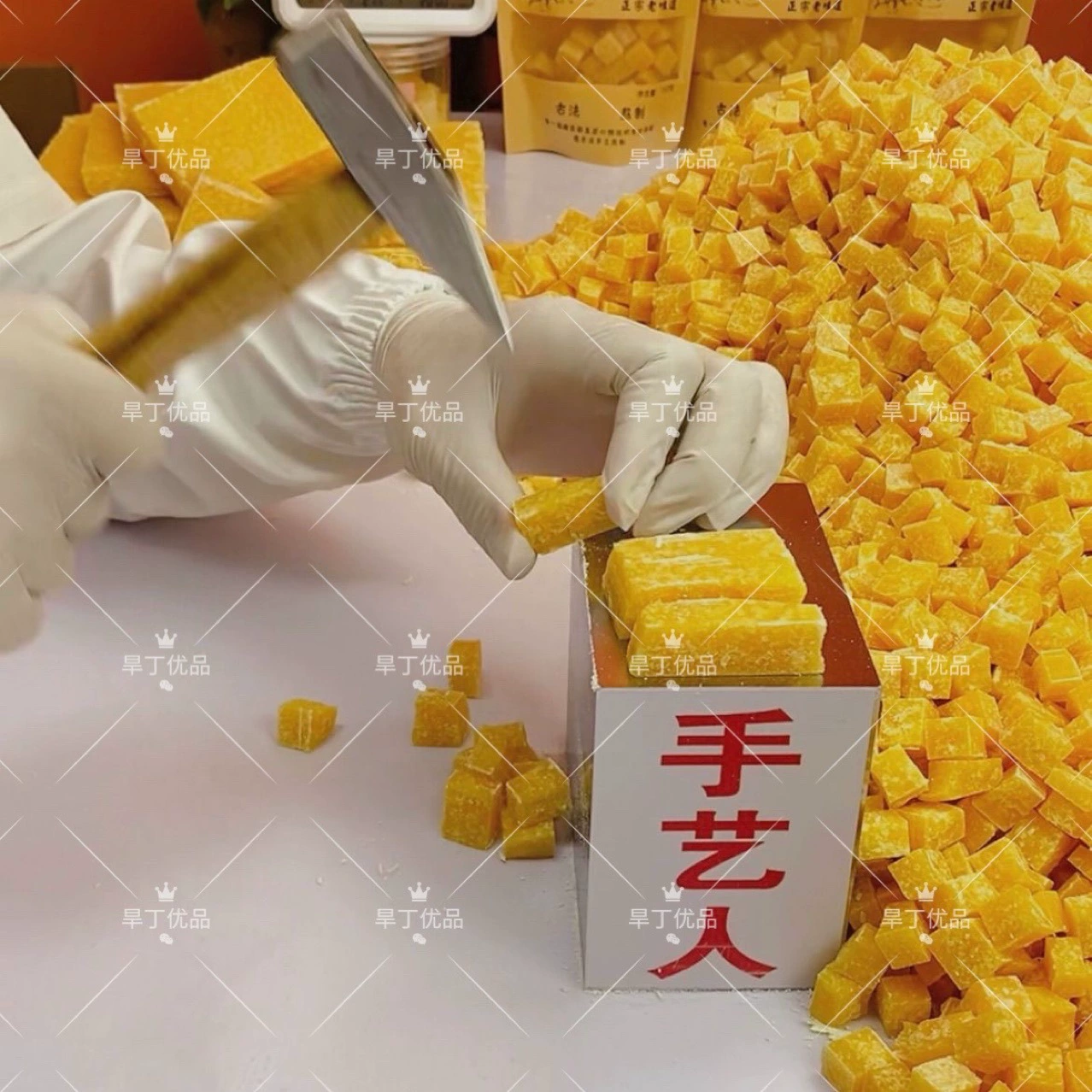 Аутентичные ручной работы конфеты из грушевой пасты с мятным вкусом, высокой твердостью и насыщенным вкусом, доступны от производителя.