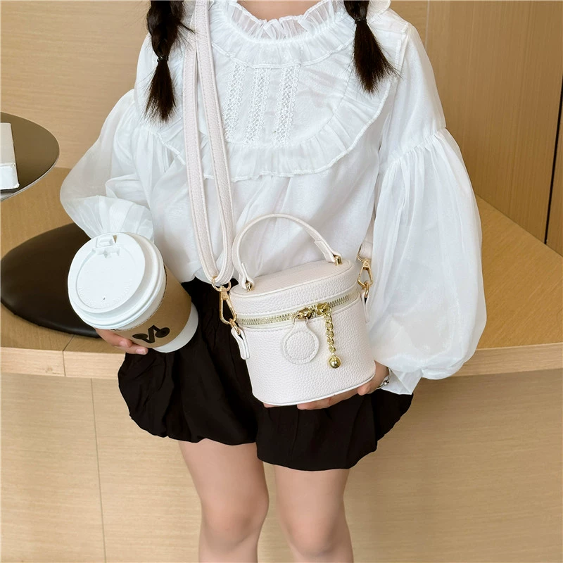 Fashionable one-shoulder bag, accessory, small children's bag, Korean style, simple and elegant design
