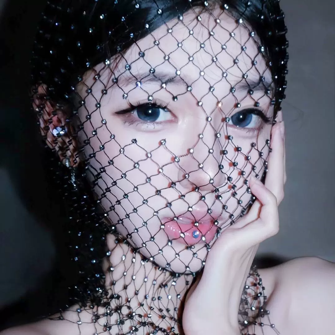 水钻渔网面罩高级感拍照道具个性创意网格音乐节闪钻头罩头纱配饰