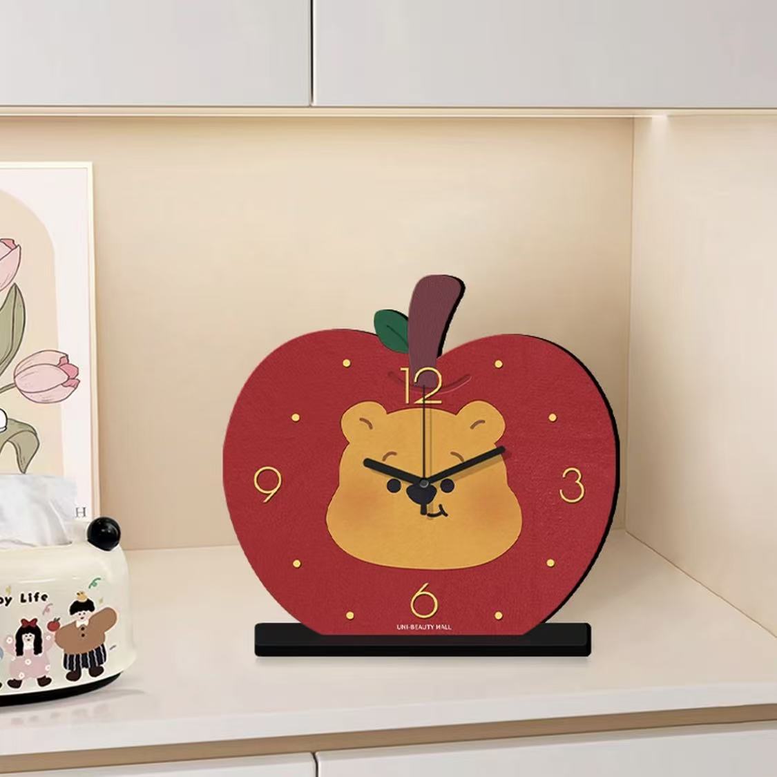 苹果维尼桌面摆件时钟摆台式座钟玄关客厅2025新款创意高级感钟表