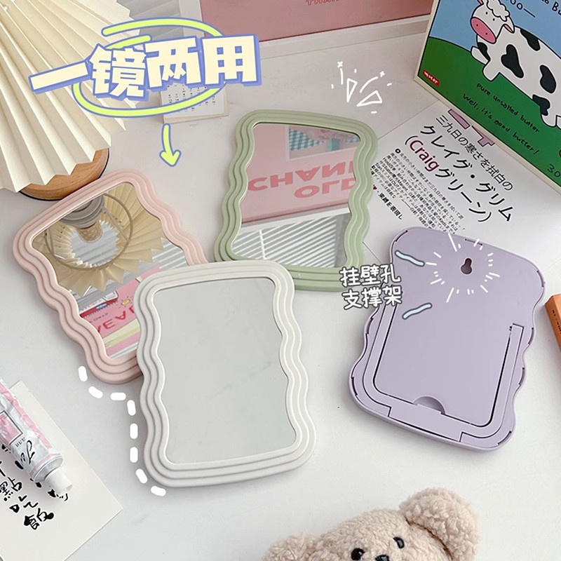 Espejo de maquillaje lindo portátil plegable tocador para el hogar escritorio escritorio simple y ligero espejo de dormitorio de estudiantes de lujo