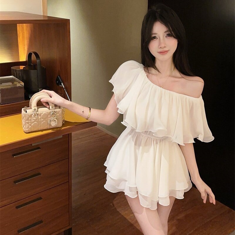 French-Style Sweet and Pure Desire Style One-Shoulder Ruffled Chiffon Short Dress for Women, Summer Elegant Waist-Cinching A-Line Short Dress