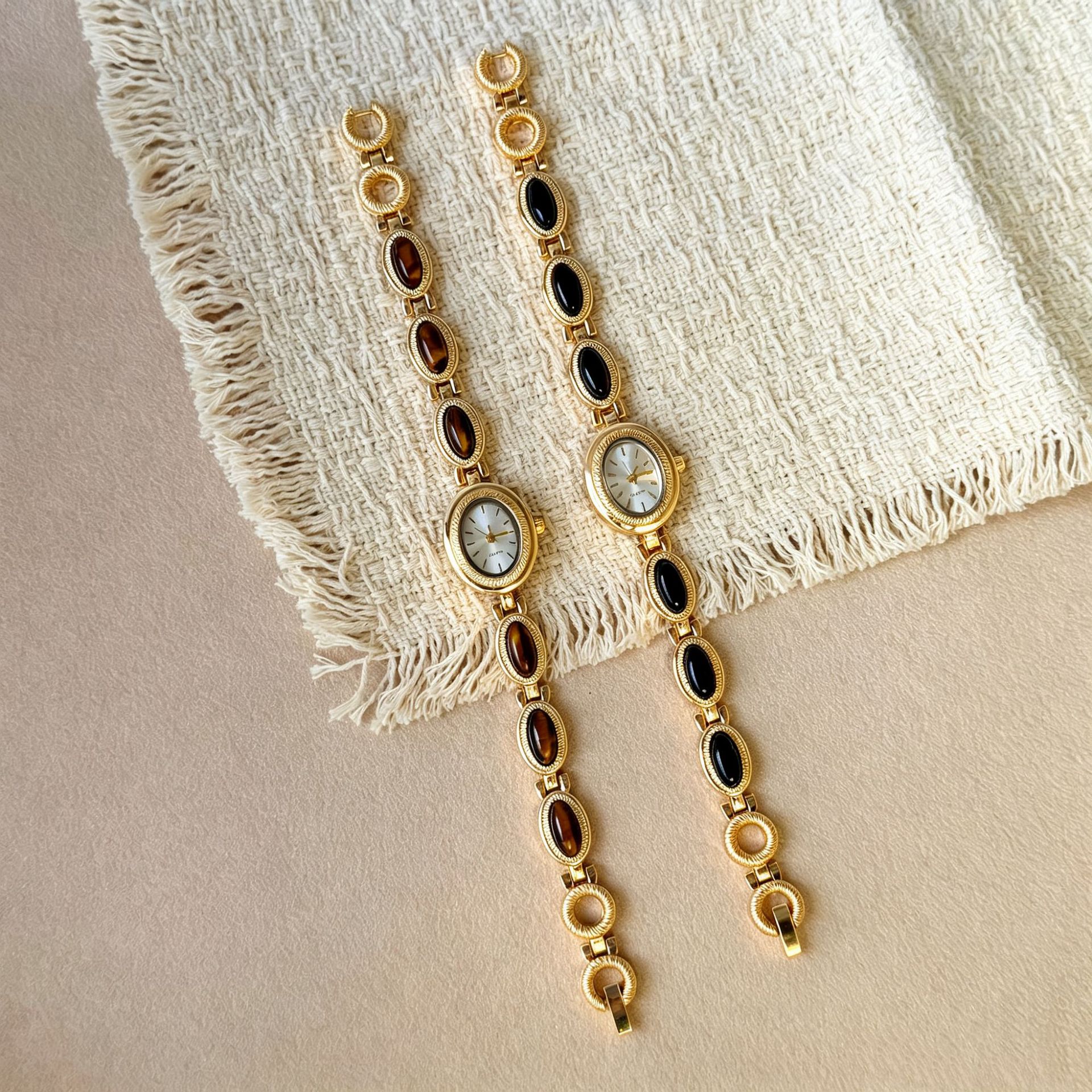 In Stock Wholesale Tiger Eye Stone Bracelet Watch Decoration Women's Quartz Watch Vintage Watch Niche Retro Watch