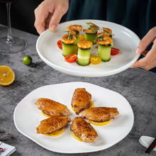 �մɺ�NС���P�Ƶ�����˱Pչʾ���A�ζ���N�˵�ţ�űP���c��