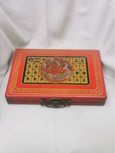 Cross-border supply of melamine mahjong milk white English mahjong wholesale digital dormitory mahjong tiles with antique mahjong box
