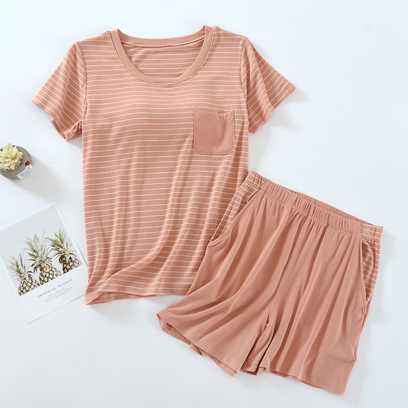 핑크 및 흰색 스트립