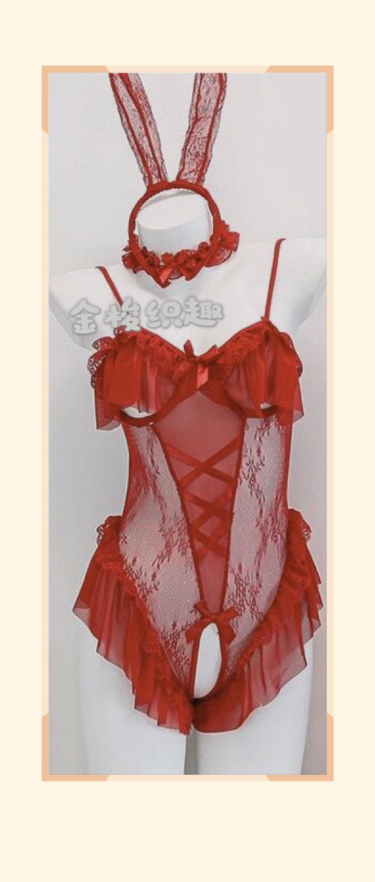 Burgundy clothing set does not include socks