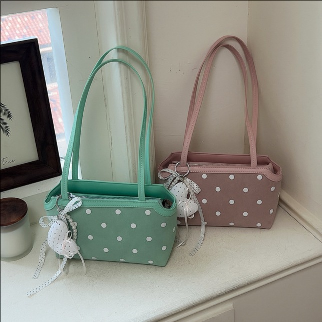 Corea del Sur Xiaozhong Bo puntos bolsos debajo de las axilas mujeres 2026 nueva moda versátil bolsos de hombro de viaje bolsos de mano de alto valor