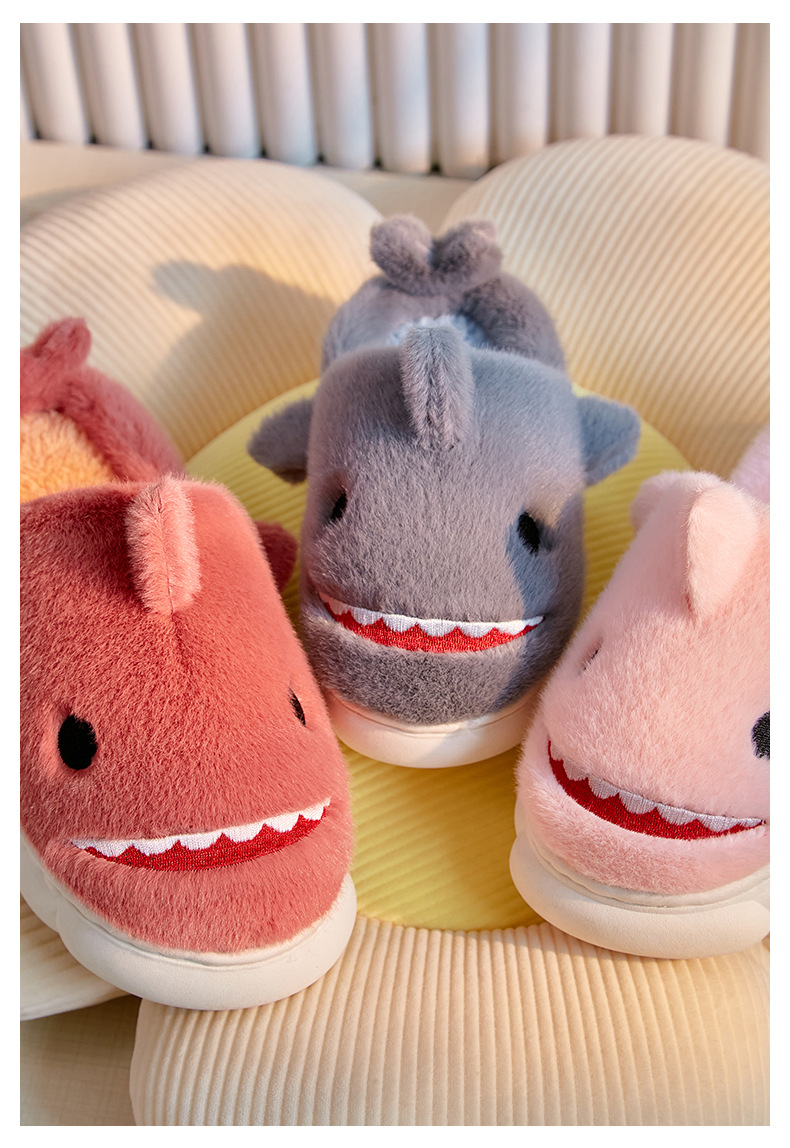 Women's Girl's Casual Cartoon Shark Round Toe Cotton Slippers display picture 2