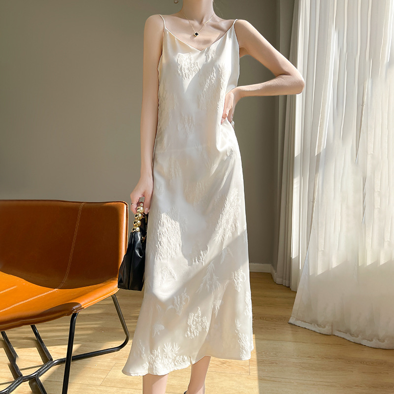 Women's Thin Strap Floral Dress with V-Neck, New Chinese Style, Embossed Jacquard, Silky Satin, Extra-Long A-Line Dress