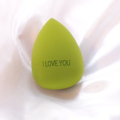 Brand logo laser-made makeup egg, makeup egg powder puff, supports sample making with a minimum order of 200 yuan. Samples can be sent in small quantities.