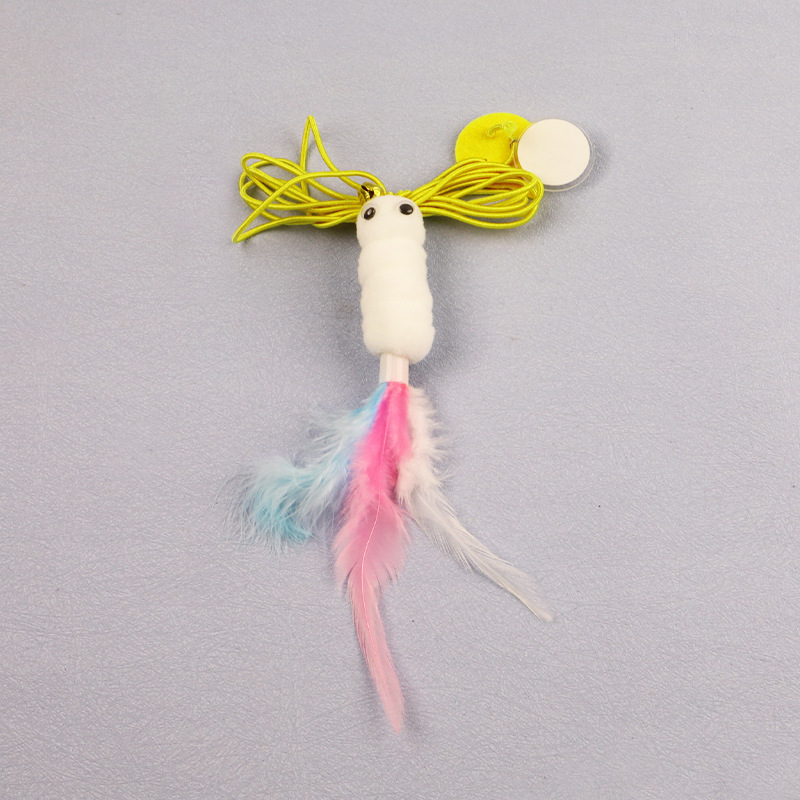 다채로운 깃털 애벌레