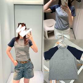 高品质 MM家夏季新款撞色拼接字母刺绣半开领短袖T恤上衣