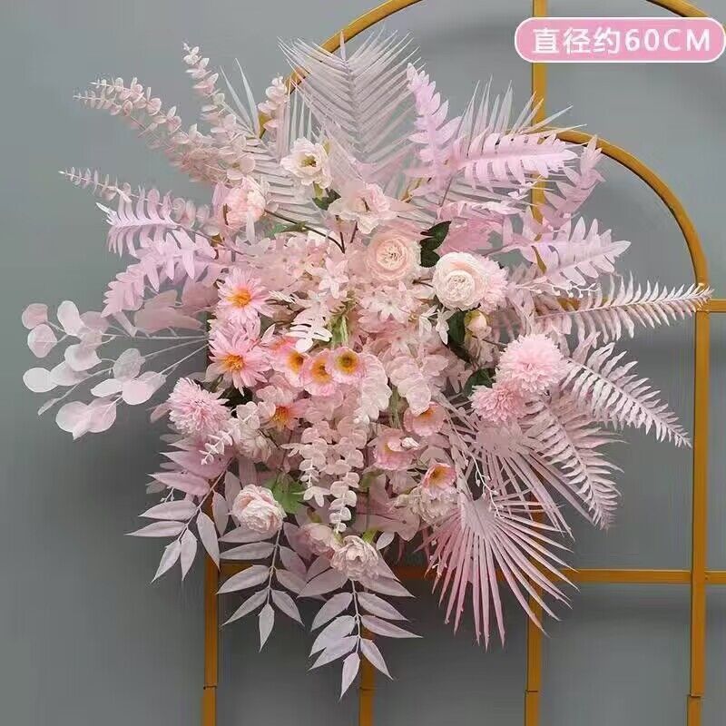 結婚祝いの大きいタイプの花を並べて絹の花の完成品の装飾をシミュレーションします。|undefined