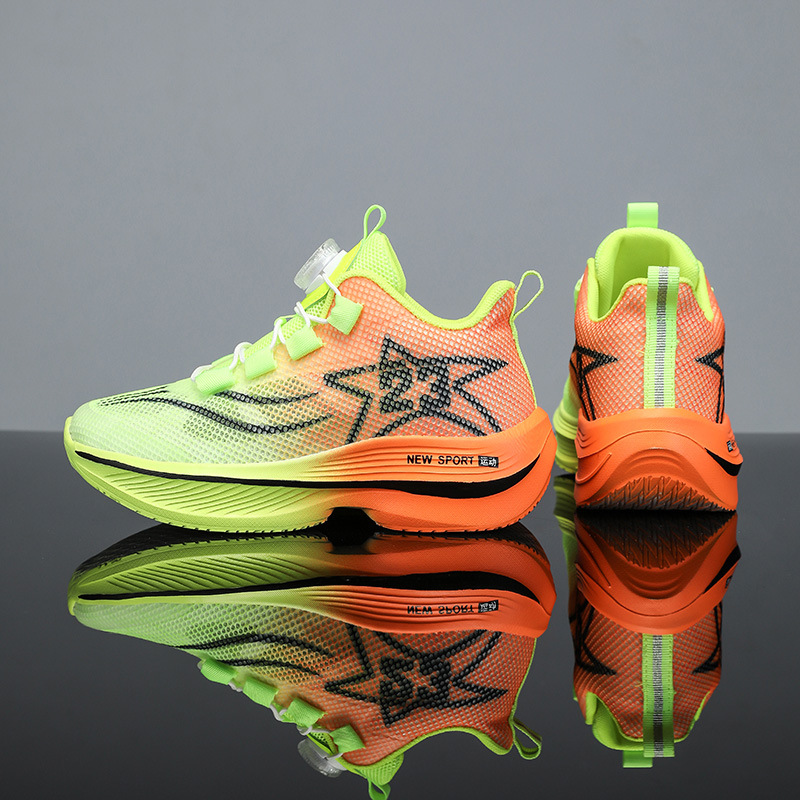 Zapatos deportivos para niños verano 2025 nuevos niños de mediano tamaño para correr zapatos de malla transpirables zapatos de baloncesto zapatos para niños