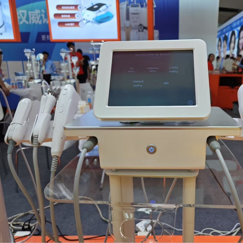 メーカークロスボーダー多機能フラクショナルゴールド高周波マイクロニードル 7D9D 引き締めと若返りの商業美容機器卸売|undefined