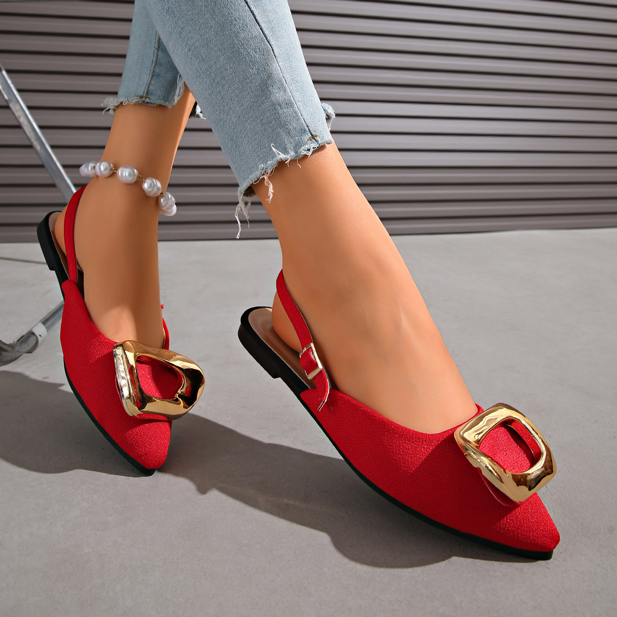 Women's Pointed Toe Flat Sandals Summer New Style Puff Toe Metal Cloth Shoes_vogvips.com