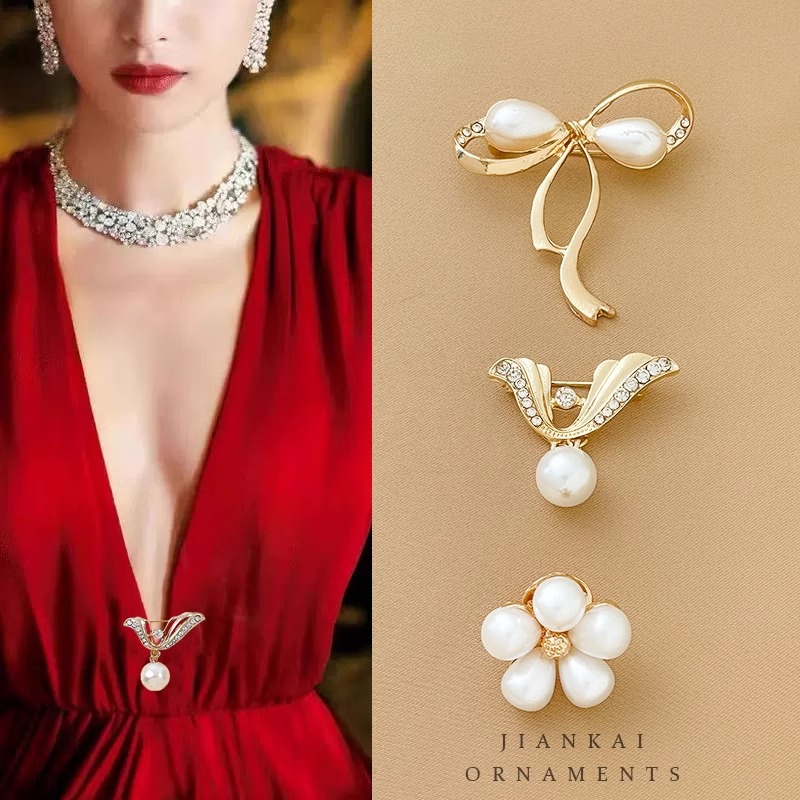 Brillo de decoración de alta calidad para ropa de mujer fijo pin anti-perla botón de brillo accesorios de flores de pecho de perla bufandas de seda