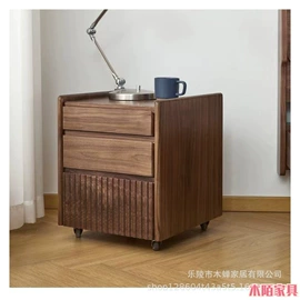 实木床;斗柜;床头柜