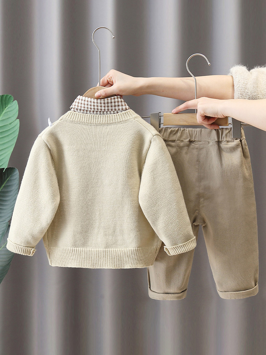 5859 Traje de primavera y otoño para niños 2024 Camisa a cuadros de rebeca para niños de tres piezas Ropa de otoño para niños