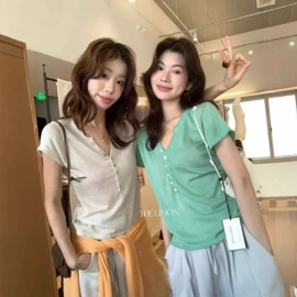 休闲裤;女式T恤;半身裙