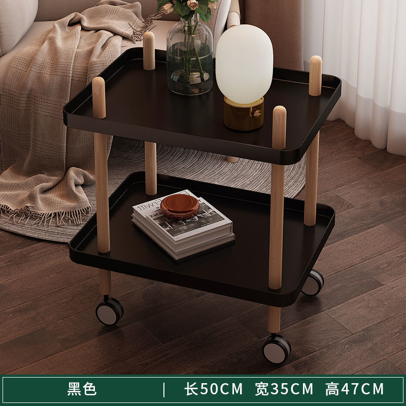 Mini dormitorio de estilo pequeño, cabecera de cama, mesa redonda, balcón, sofá, algunos hogares, simple sala de estar, mesa de té