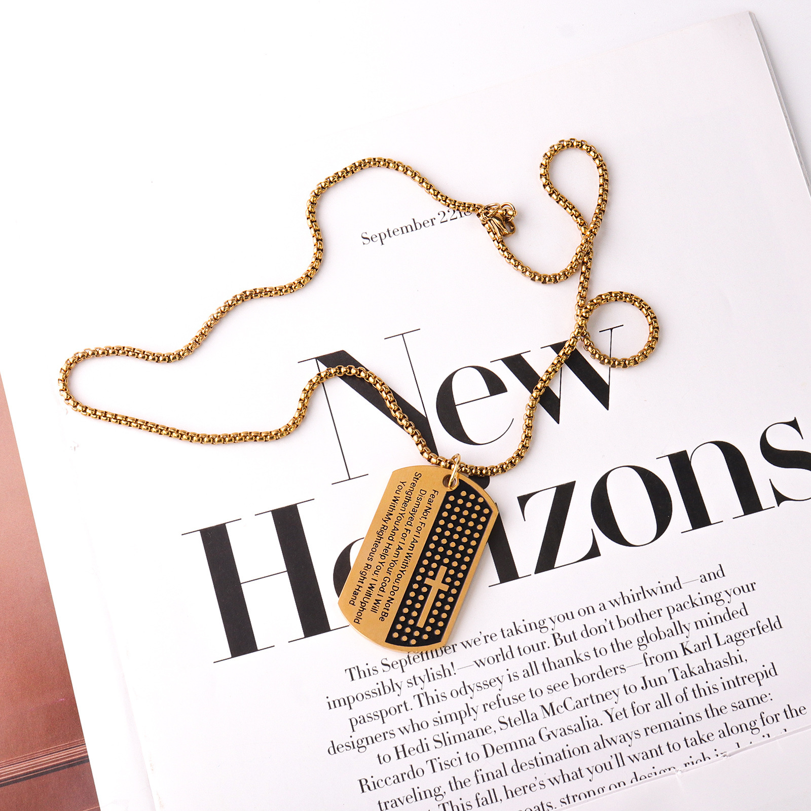 Collana con pendente lettera croce personalizzata in acciaio_voghion.com