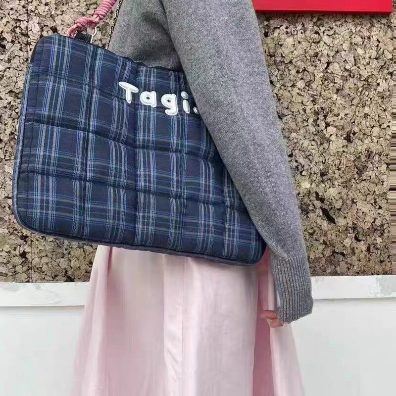 Tagi. Woven Bag, Small Pillow, Cotton-Filled, Embroidered, Beaded, Portable, Shoulder Bag, Anti-Drop, Shockproof, Laptop Bag, Computer Bag