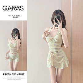 比基尼;连体泳衣;泳裤