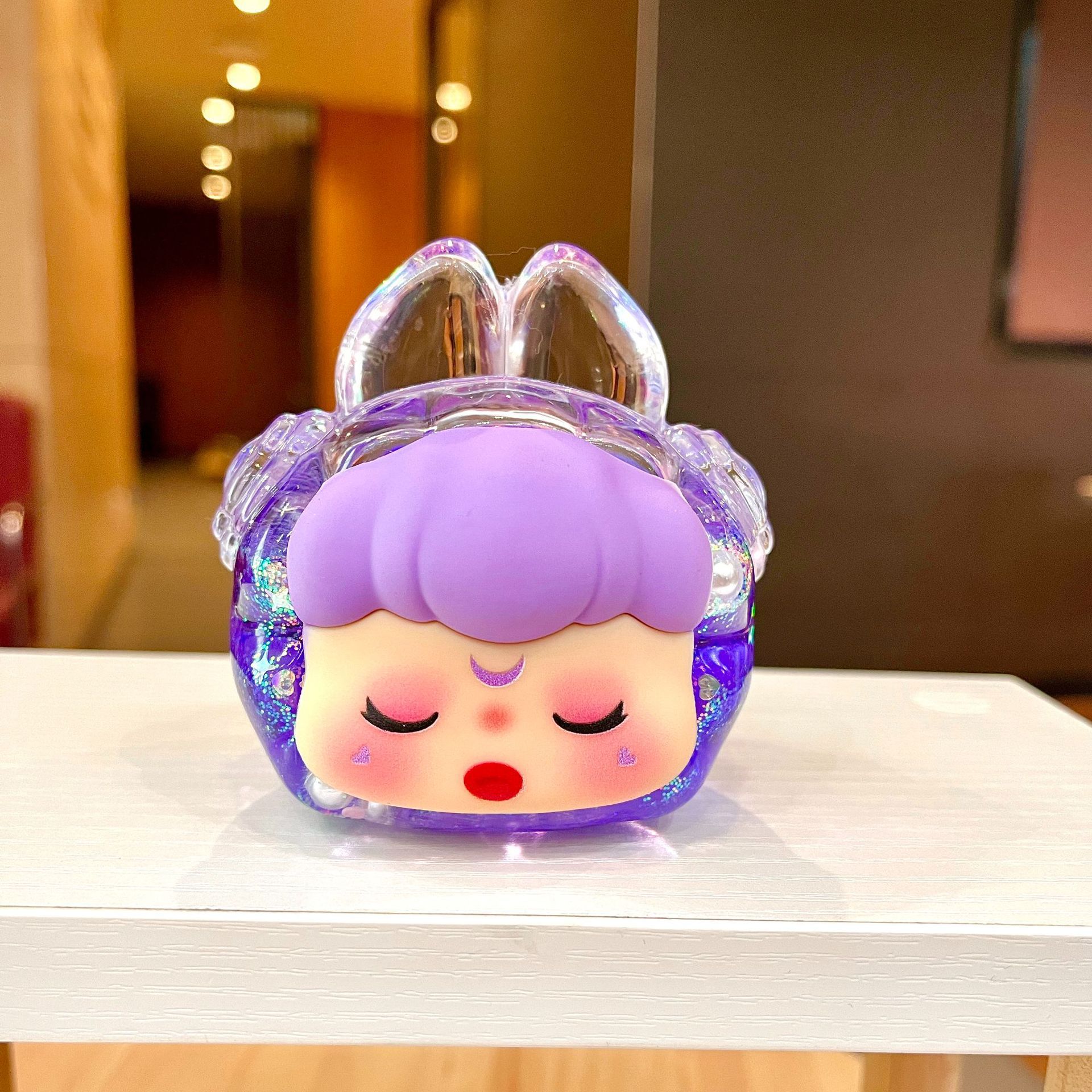 크고 빛나는 깜박이는 꿈 토끼 [보라색]