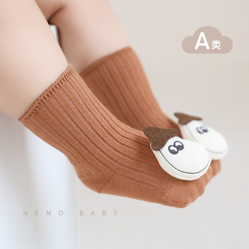 Calcetines de bebé recién nacidos muñeca de dibujos animados Linda media pantorrilla calcetines de algodón niños y niñas bebé antideslizante dispensación calcetines para niños pequeños