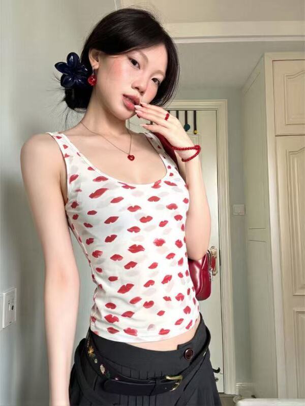 Red Lip Print U-Neck Camisole for Women, Summer Design, Niche Style, Sleeveless Slim-Fit Hot Girl Top for Outerwear or Layering