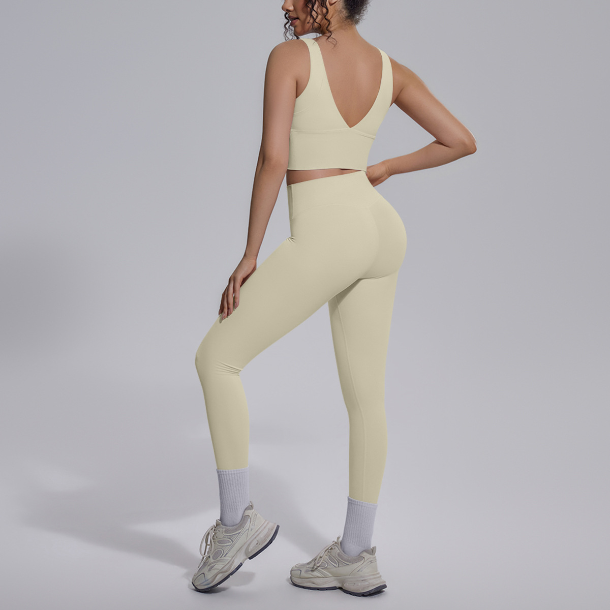 Cross-border sólido doble cara brocado en forma de V belleza trasera ventilada ropa de yoga ajustada juego deportivo correr fitness dos piezas juego de mujeres