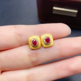 宝石手饰;宝石项饰;宝石耳饰