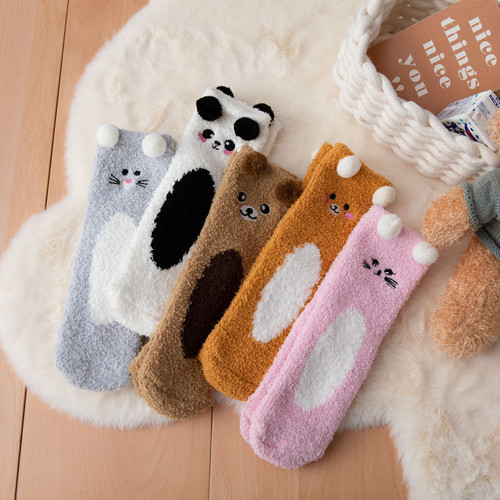 Winter New Coral Fleece Socks Women's Thickened Mid-Tube Floor Socks New Ladies Cartoon Cute Sleeping Socks Wholesale
