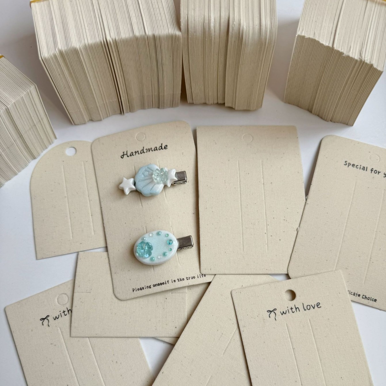 Tarjetas de Cartón para Exhibición de Accesorios de Cabello y Empaque de Joyas