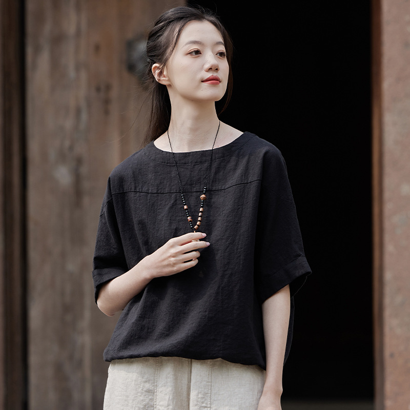 25 Xia Xin コットンとリネンの女性の文学レトロなルーズ薄いサンドウォッシュラウンドネックスプライシング半袖トップ女性のコットンとリネンの T シャツ