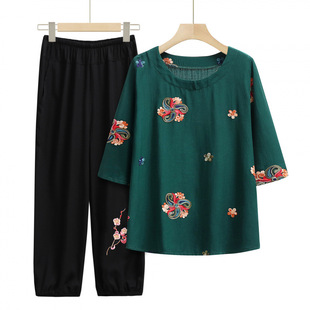 Summer Cotton and Linen Middle-Aged and Elderly Large Size Women's Ethnic Style Embroidered Three-Quarter Sleeve T-Shirt Suit Mom's Style Top