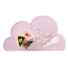 硅胶儿童宝宝餐垫 小学生云朵形防滑隔热桌垫 防烫云朵餐垫