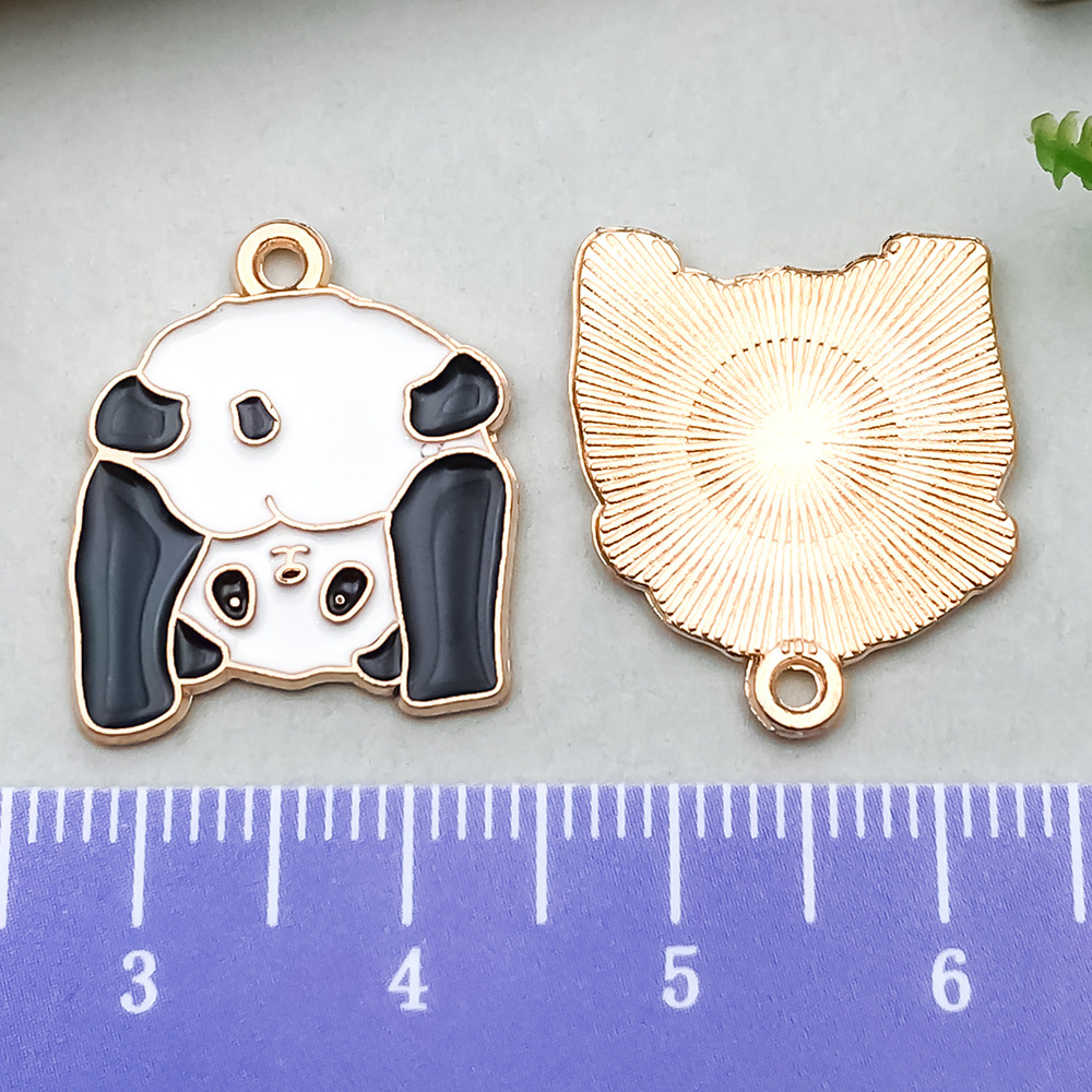 DIY dibujos animados panda bambú goteando aceite de aleación pendientes llavero animal colgante accesorios de joyería decoración de estilo chino