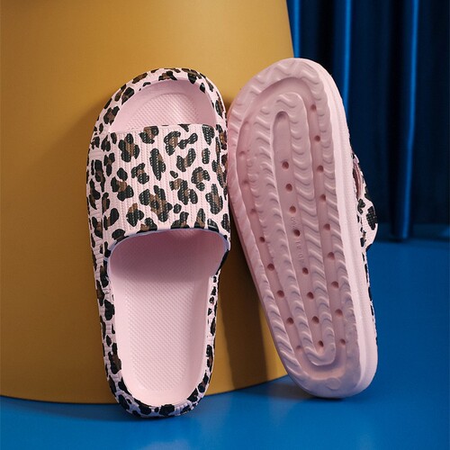 Cross-border wholesale summer mud-slip feeling thick-soled indoor home use EVA leopard print slippers couple sandals