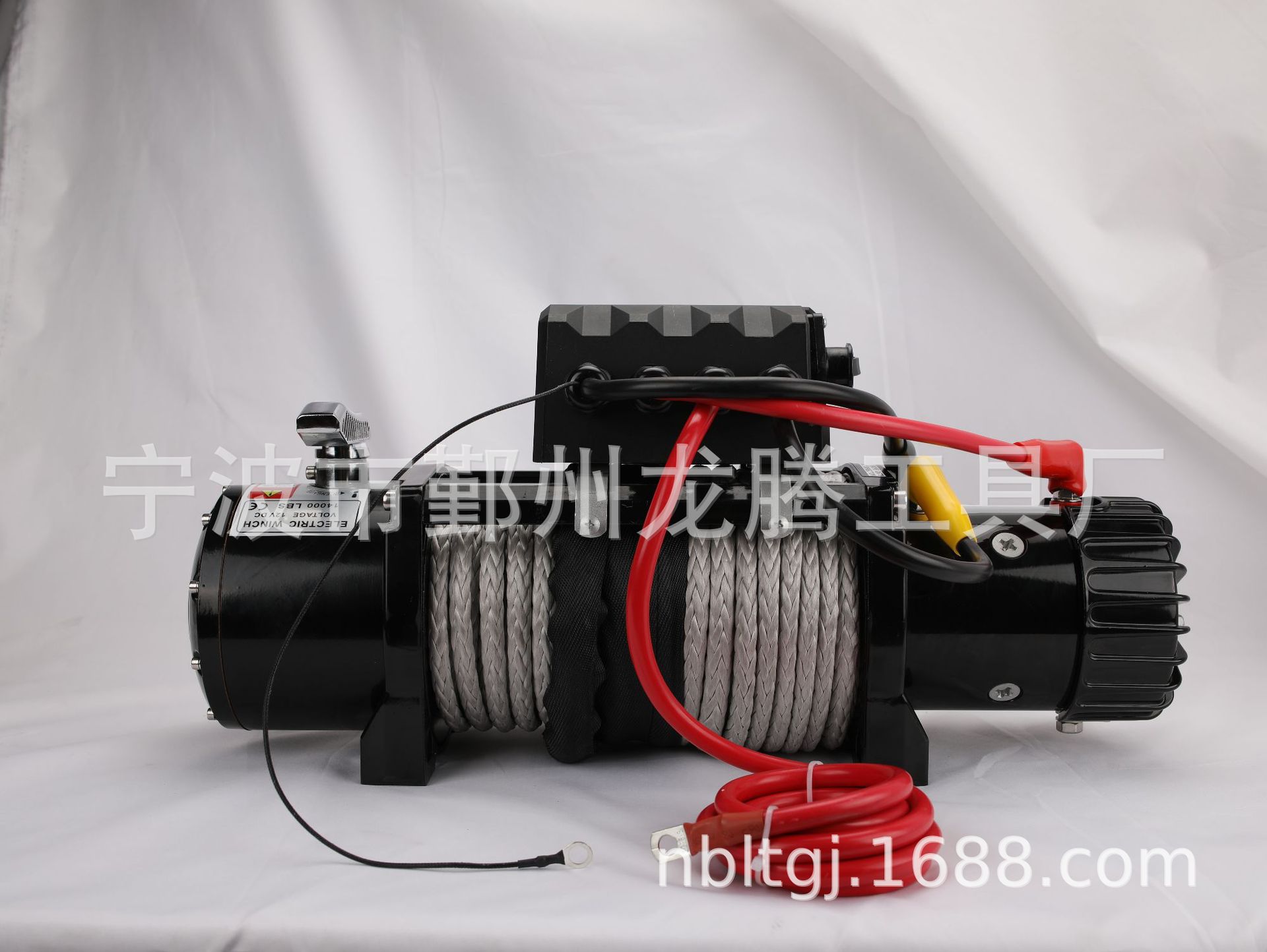 Direct from the factory: 14000lb car winch, 12V, essential for off-road adventures, with nylon rope, for vehicle towing