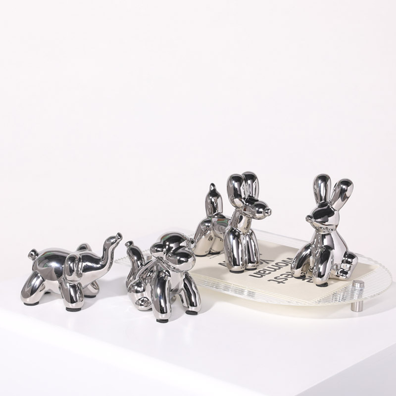 Nórdico personalizado de cerámica de plata globo de lujo perro conejo pequeño animal decoración creativa hogar sala de estar decoración suave