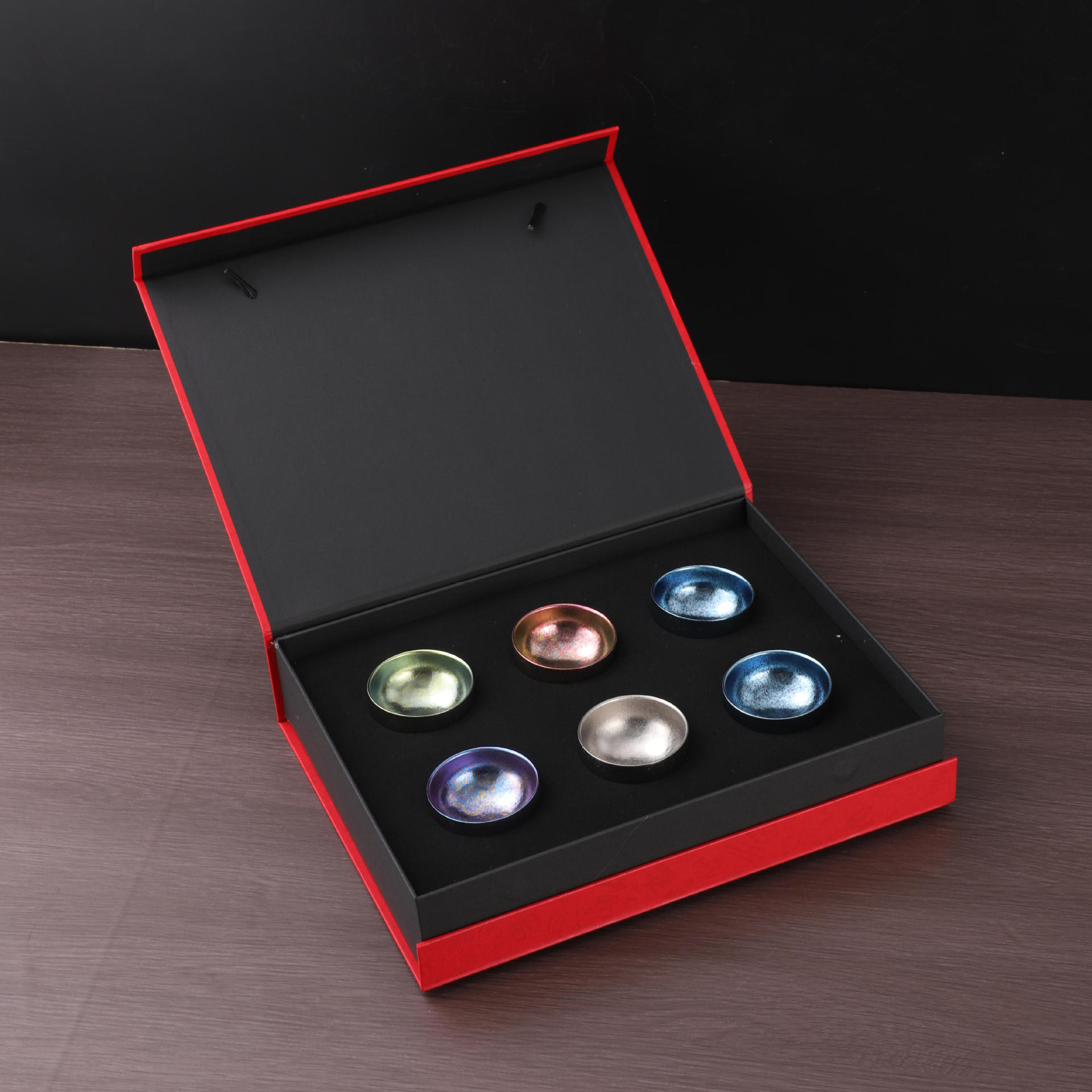 높은 가치의 티타늄 컵 순수 티타늄 쿵푸 티 컵 작은 와인 그릇 빛 고급 고급 고급 비즈니스 선물 상자 순수 티타늄 티 볼 마스터 볼