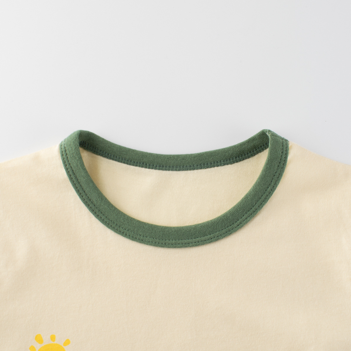 Camiseta de manga corta para niños transfronterizos de 27kids 2025 nuevos productos de verano top de dibujos animados de oso ropa de bebé para hombres