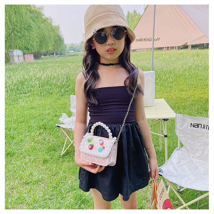 Children's Embroidery Thread Chain Cute One-shoulder Messenger Bag Wholesale Nihaojewelry display picture 41
